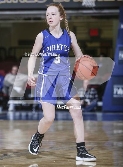 Thumbnail 2 in Hendrick Hudson vs Pearl River (Section 1 Class A Semifinal) photogallery.