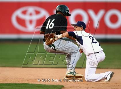 Thumbnail 3 in De La Salle vs. Elk Grove @ Raley Field photogallery.