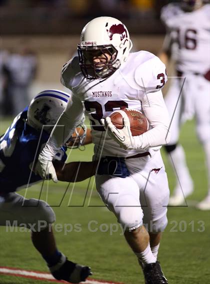 Thumbnail 3 in Central vs Andover (KSHSAA 5A Regional Playoff) photogallery.