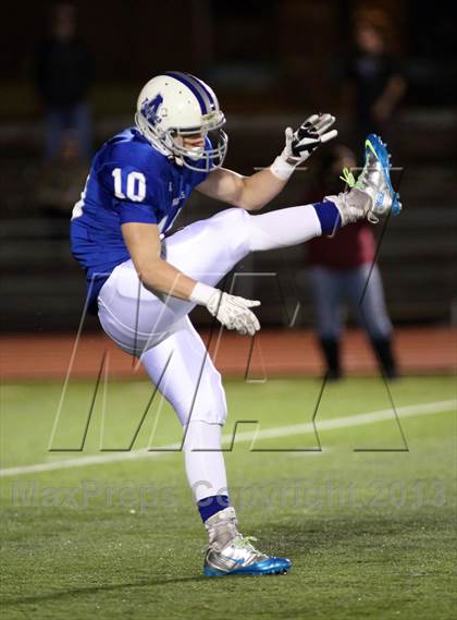 Thumbnail 3 in Central vs Andover (KSHSAA 5A Regional Playoff) photogallery.
