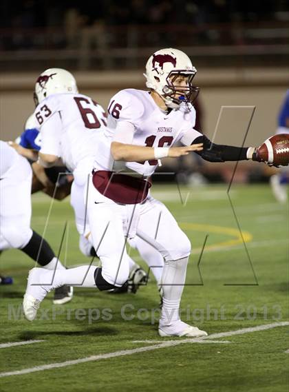 Thumbnail 1 in Central vs Andover (KSHSAA 5A Regional Playoff) photogallery.
