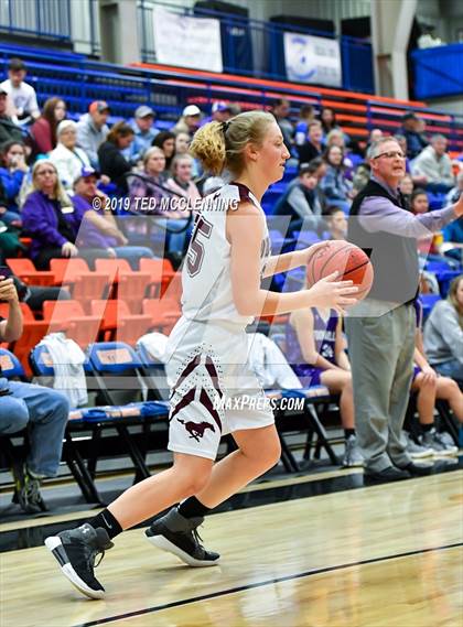 Thumbnail 3 in Perryville vs. Booneville photogallery.