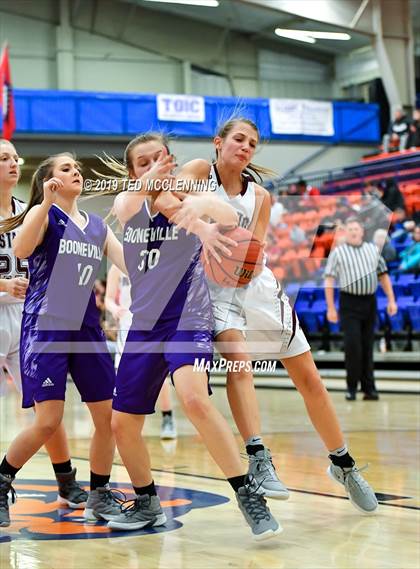 Thumbnail 1 in Perryville vs. Booneville photogallery.