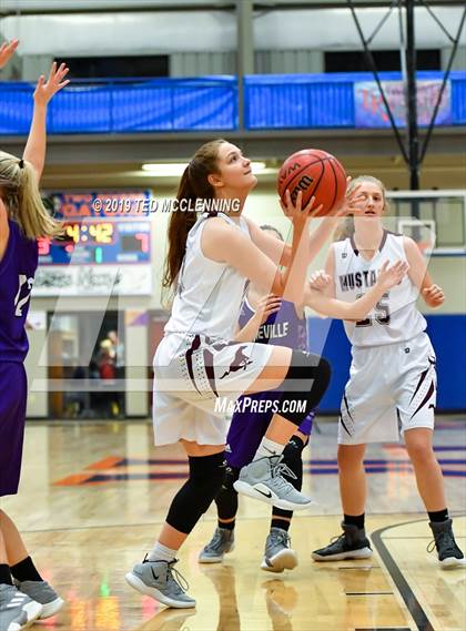 Thumbnail 3 in Perryville vs. Booneville photogallery.