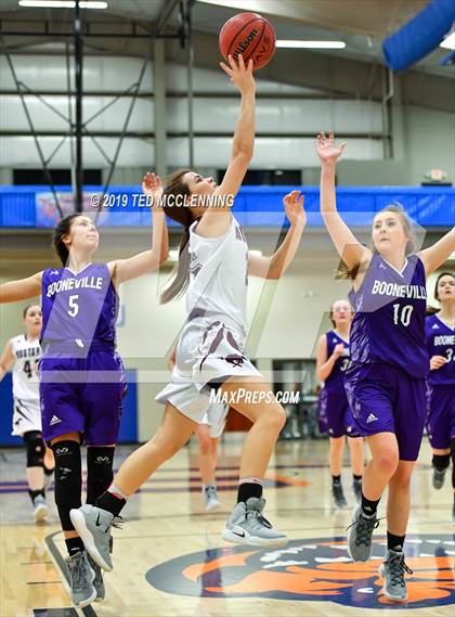 Thumbnail 3 in Perryville vs. Booneville photogallery.