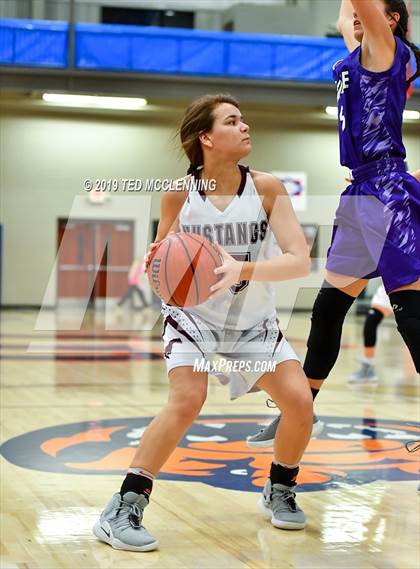 Thumbnail 3 in Perryville vs. Booneville photogallery.