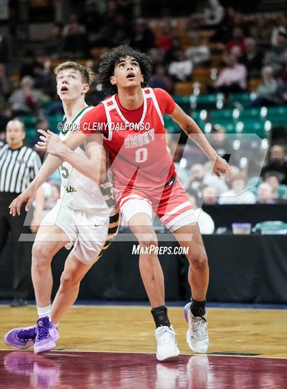 Thumbnail 1 in Smoky Hill vs Mountain Vista (CHSAA 6A Great 8) photogallery.