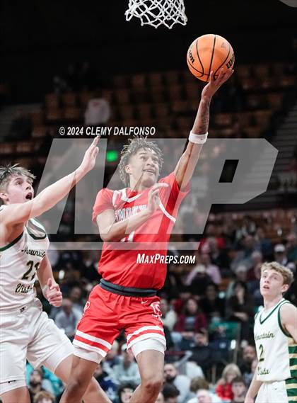 Thumbnail 3 in Smoky Hill vs Mountain Vista (CHSAA 6A Great 8) photogallery.