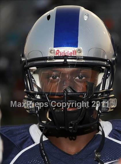 Thumbnail 3 in Grissom @ Lee photogallery.
