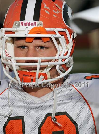 Thumbnail 3 in Grissom @ Lee photogallery.