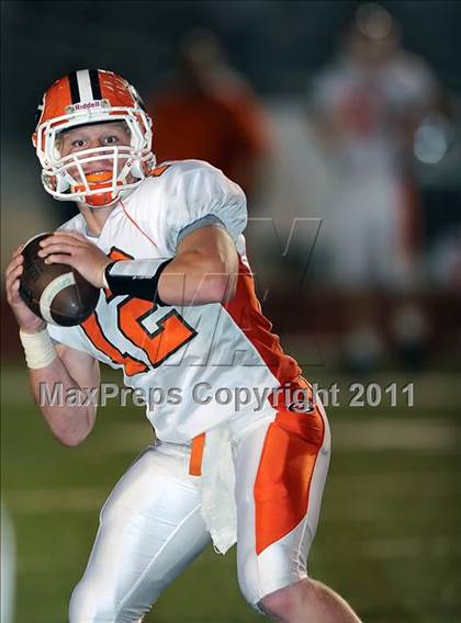 Thumbnail 3 in Grissom @ Lee photogallery.