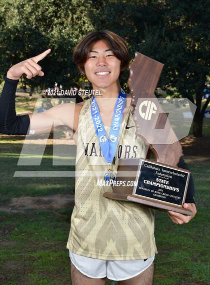 Thumbnail 1 in CIF State Cross Country Championships (Boys Awards) photogallery.
