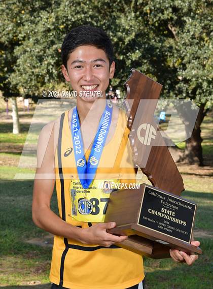 Thumbnail 1 in CIF State Cross Country Championships (Boys Awards) photogallery.