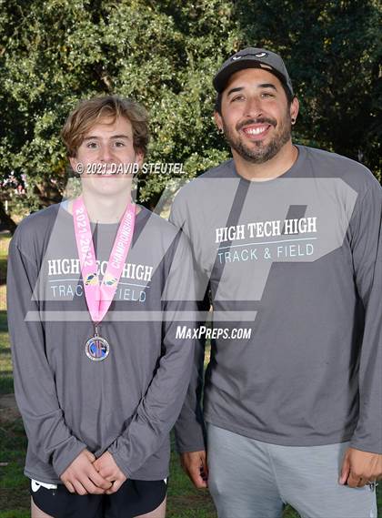 Thumbnail 1 in CIF State Cross Country Championships (Boys Awards) photogallery.
