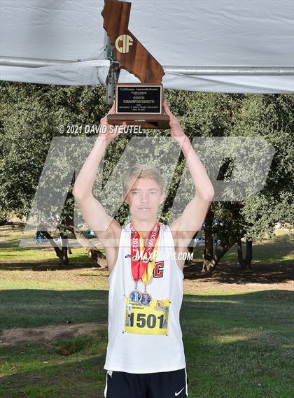 Thumbnail 1 in CIF State Cross Country Championships (Boys Awards) photogallery.
