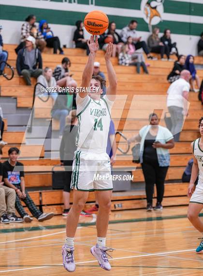 Thumbnail 1 in Queen Creek vs. Sunnyslope (Hoopsgiving Tournament) photogallery.