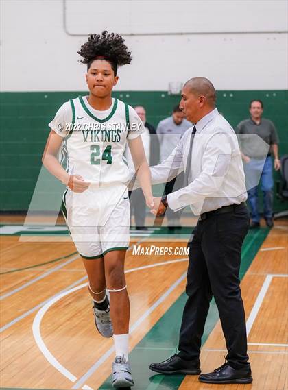 Thumbnail 1 in Queen Creek vs. Sunnyslope (Hoopsgiving Tournament) photogallery.
