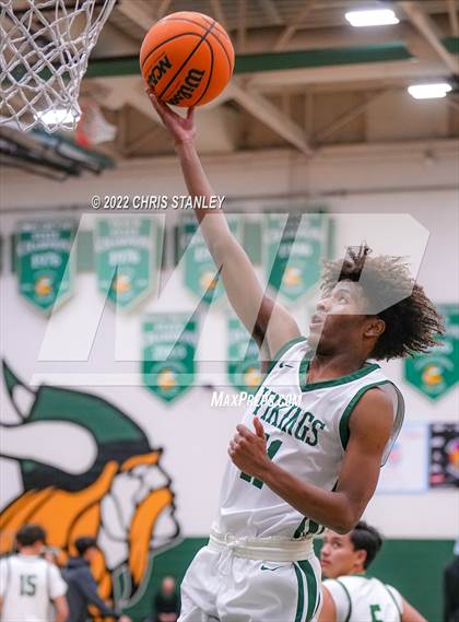 Thumbnail 2 in Queen Creek vs. Sunnyslope (Hoopsgiving Tournament) photogallery.