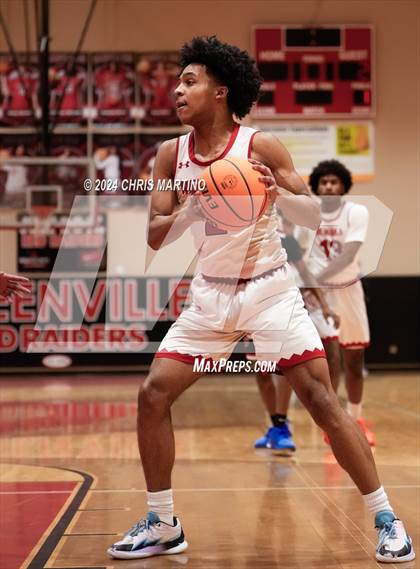 Thumbnail 3 in Cardinal Newman vs Hillcrest (Poinsettia Classic) photogallery.