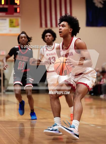 Thumbnail 3 in Cardinal Newman vs Hillcrest (Poinsettia Classic) photogallery.