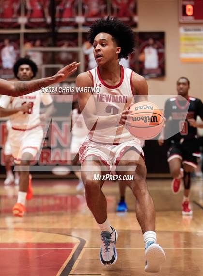 Thumbnail 2 in Cardinal Newman vs Hillcrest (Poinsettia Classic) photogallery.