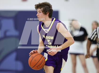 Thumbnail 1 in Bloom-Carroll @ Teays Valley photogallery.