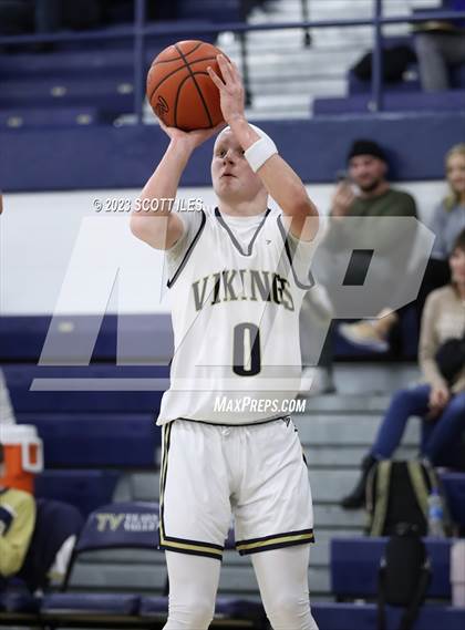 Thumbnail 1 in Bloom-Carroll @ Teays Valley photogallery.