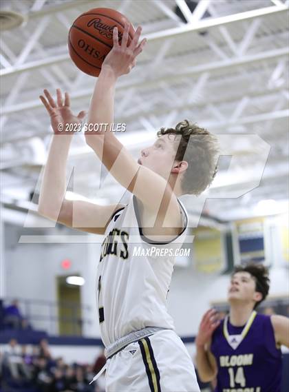 Thumbnail 2 in Bloom-Carroll @ Teays Valley photogallery.