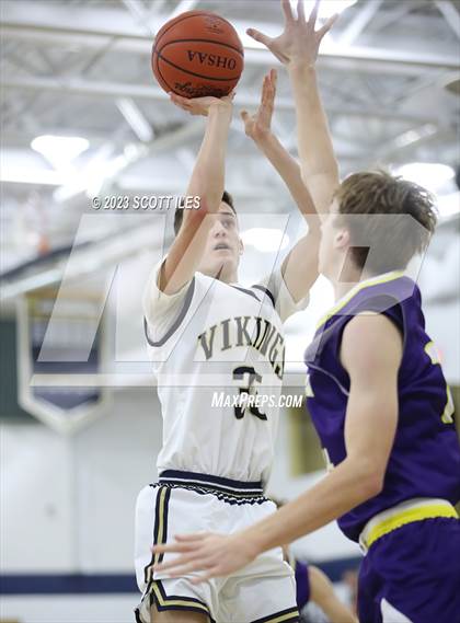 Thumbnail 1 in Bloom-Carroll @ Teays Valley photogallery.
