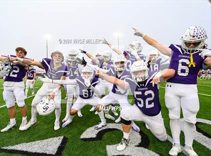 Thumbnail 2 in Kamiakin vs Sumner (WIAA 4A First Round) photogallery.