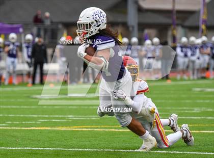Thumbnail 3 in Kamiakin vs Sumner (WIAA 4A First Round) photogallery.