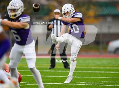 Thumbnail 2 in Kamiakin @ Sumner (WIAA 4A First Round) photogallery.