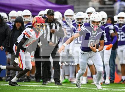 Thumbnail 2 in Kamiakin vs Sumner (WIAA 4A First Round) photogallery.