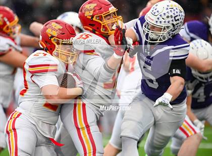 Thumbnail 2 in Kamiakin vs Sumner (WIAA 4A First Round) photogallery.