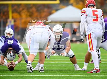Thumbnail 2 in Kamiakin vs Sumner (WIAA 4A First Round) photogallery.