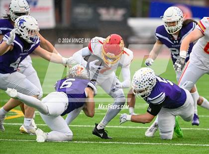 Thumbnail 1 in Kamiakin @ Sumner (WIAA 4A First Round) photogallery.