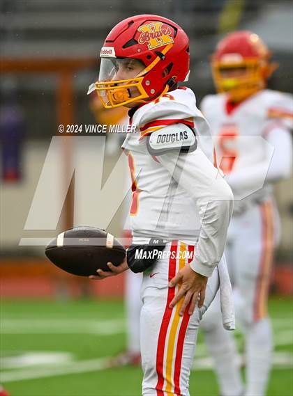 Thumbnail 1 in Kamiakin @ Sumner (WIAA 4A First Round) photogallery.