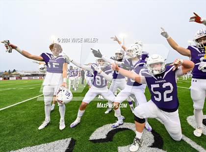 Thumbnail 1 in Kamiakin @ Sumner (WIAA 4A First Round) photogallery.