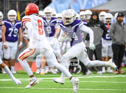 Thumbnail 2 in Kamiakin vs Sumner (WIAA 4A First Round) photogallery.