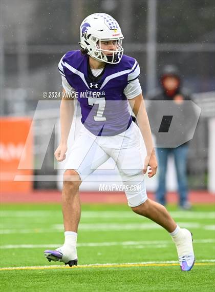 Thumbnail 1 in Kamiakin @ Sumner (WIAA 4A First Round) photogallery.