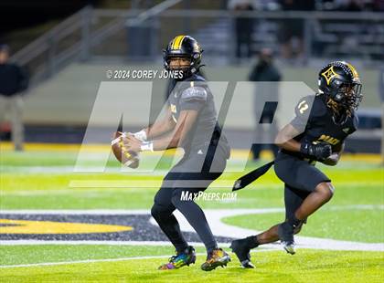 Thumbnail 1 in Calhoun vs Peach County (GHSA AAA Quarter-Final Playoff) photogallery.