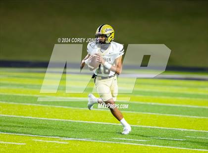 Thumbnail 3 in Calhoun vs Peach County (GHSA AAA Quarter-Final Playoff) photogallery.