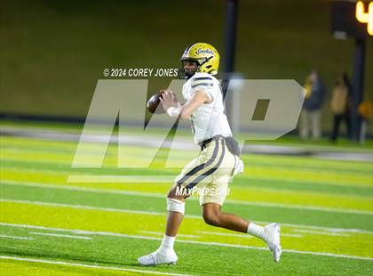 Thumbnail 2 in Calhoun vs Peach County (GHSA AAA Quarter-Final Playoff) photogallery.
