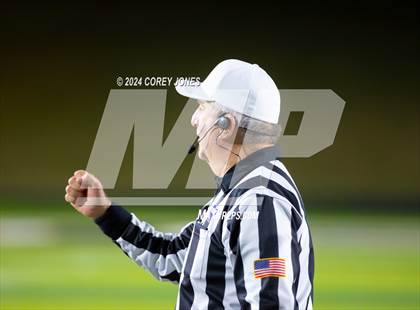 Thumbnail 3 in Calhoun vs Peach County (GHSA AAA Quarter-Final Playoff) photogallery.