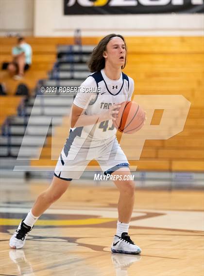 Thumbnail 2 in Del Oro @ Oak Ridge photogallery.