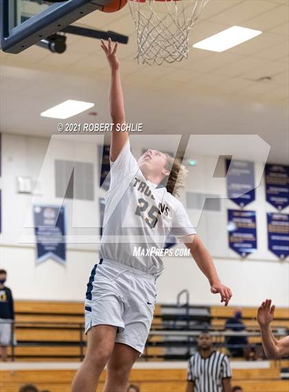 Thumbnail 2 in Del Oro @ Oak Ridge photogallery.