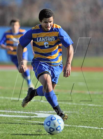Thumbnail 2 in Lansing vs Port Jefferson (NYSPHSAA Class C Final) photogallery.