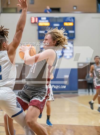 Thumbnail 1 in San Dieguito Academy vs. Scripps Ranch (CIF SDS DIII Championship) photogallery.
