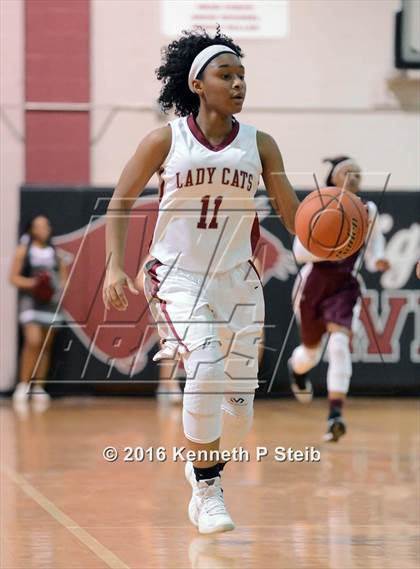 Thumbnail 2 in Chalmette @ Destrehan (LHSAA 5A 1st Round Playoff) photogallery.