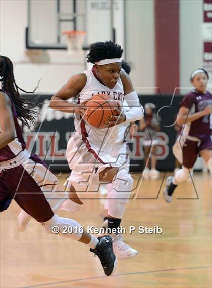 Thumbnail 3 in Chalmette @ Destrehan (LHSAA 5A 1st Round Playoff) photogallery.
